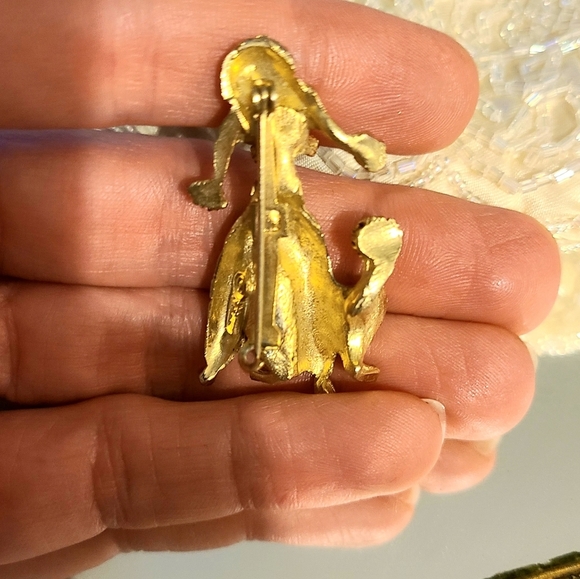 Vintage PELL Rhinestone Gold Poodle Dog Pin Brooch - Picture 4 of 5